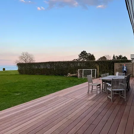 بيت للعطل Sea View House All Year - Renovated 2024